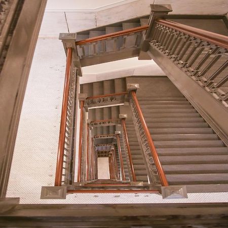 Frontdesk Penn Street Tower Apts Downtown Indy Appartamento Indianapolis Esterno foto