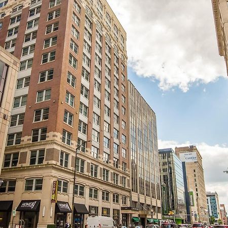 Frontdesk Penn Street Tower Apts Downtown Indy Appartamento Indianapolis Esterno foto