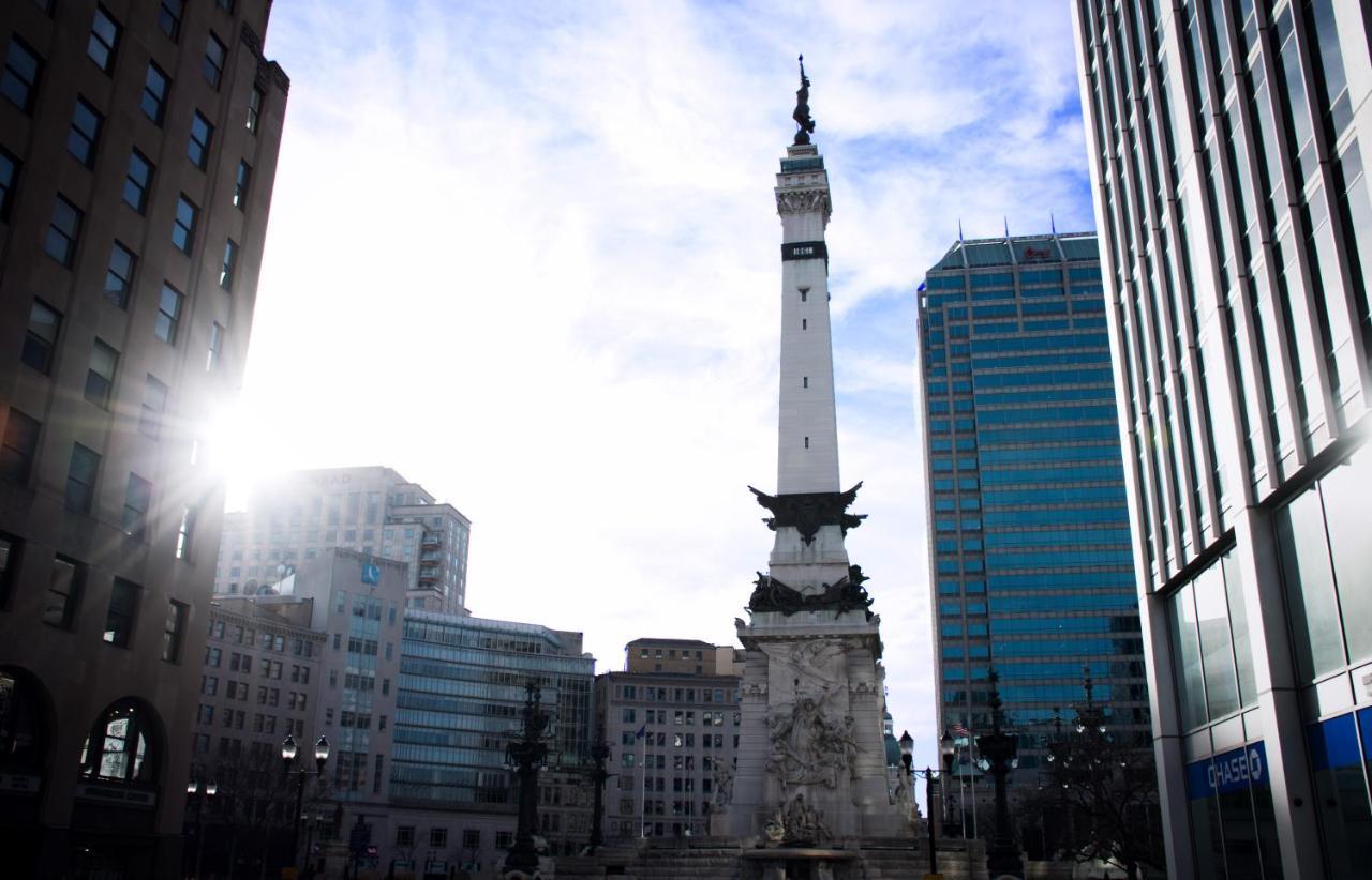 Frontdesk Penn Street Tower Apts Downtown Indy Appartamento Indianapolis Esterno foto